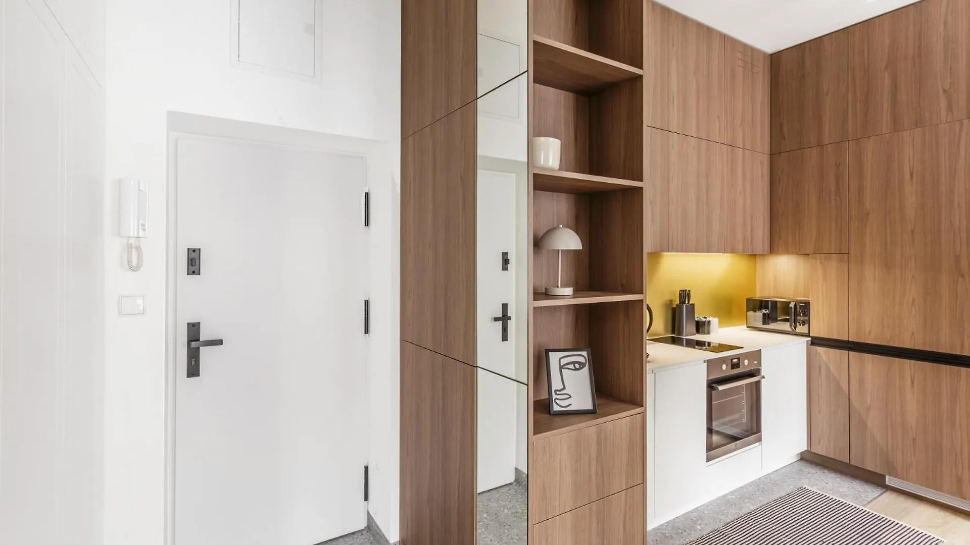 Blueberry Apartment Warszawa 0*,